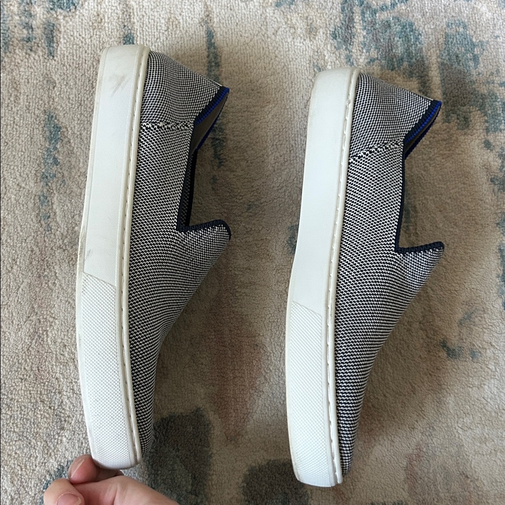 Rothy’s sneakers navy and white size 7 - Picture 3 of 7